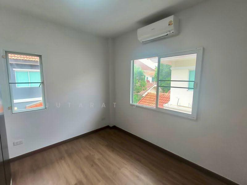 Perfect Place Sukhumvit 77-Suvarnabhumi, Samut Prakan, Lat Krabang Road, Rachathewa, Bang Plee, Samut Prakan, 4 Bedrooms, 170 sqm, Single Detached House For Sale, by Jutarat Jitmun, 500530781 - DDproperty.com