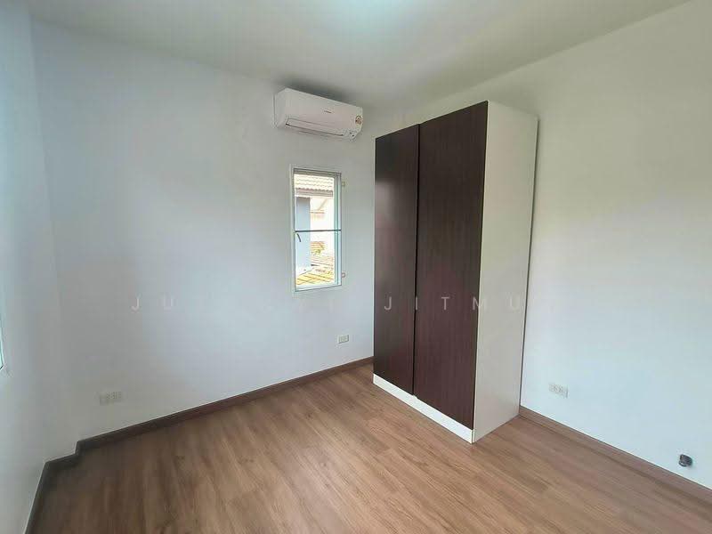 Perfect Place Sukhumvit 77-Suvarnabhumi, Samut Prakan, Lat Krabang Road, Rachathewa, Bang Plee, Samut Prakan, 4 Bedrooms, 170 sqm, Single Detached House For Sale, by Jutarat Jitmun, 500530781 - DDproperty.com