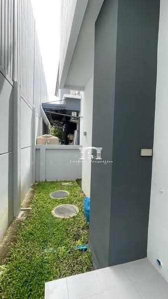 46226 – บ้านเดี่ยว วิสดอม กรีนทาวน์ 2 (Wisdom Greentown 2) เนื้อที่ 54.10 ตร.ว. ใกล้ โรงเรียนสารสาสน, Bangkok, เลียบคลองภาษีเจริญฝั่งใต้, Nong Kham, Nong Khaem, Bangkok, 4 Bedrooms, 216 sqm, Single Detached House For Sale, by Forbest Properties Co., Ltd., 500530788 - DDproperty.com