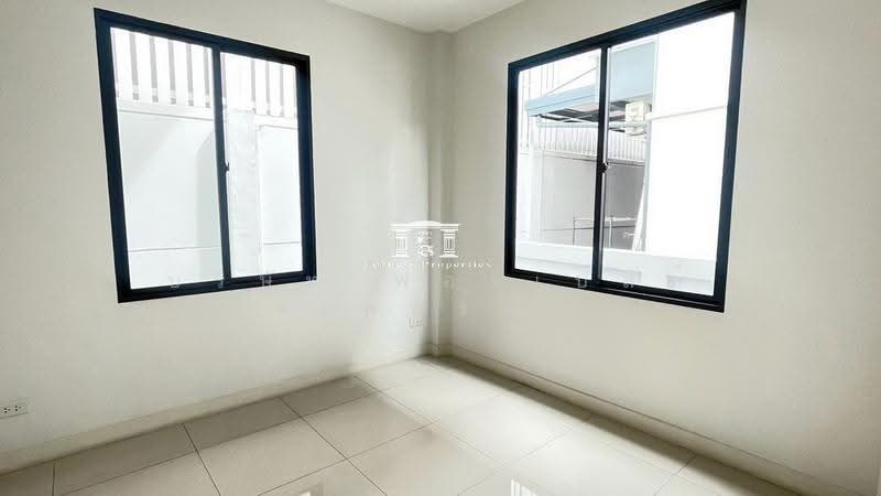 46226 – บ้านเดี่ยว วิสดอม กรีนทาวน์ 2 (Wisdom Greentown 2) เนื้อที่ 54.10 ตร.ว. ใกล้ โรงเรียนสารสาสน, กรุงเทพ, เลียบคลองภาษีเจริญฝั่งใต้, หนองแขม, หนองแขม, กรุงเทพ, 216 ตร.ม., บ้านเดี่ยว ขาย, โดย บริษัท ฟอร์เบสท์ พร็อพเพอร์ตี้ส์ จำกัด, 500530788 - DDproperty.com