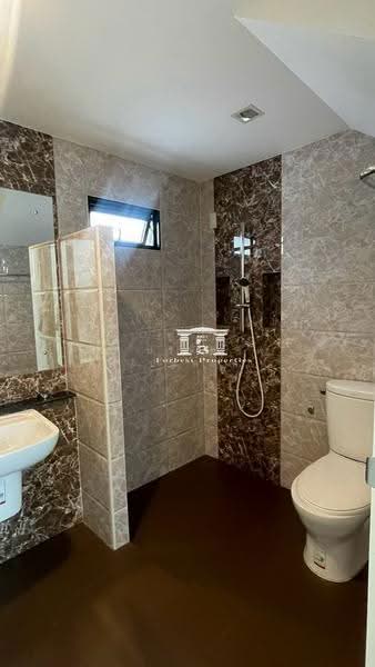 46226 – บ้านเดี่ยว วิสดอม กรีนทาวน์ 2 (Wisdom Greentown 2) เนื้อที่ 54.10 ตร.ว. ใกล้ โรงเรียนสารสาสน, Bangkok, เลียบคลองภาษีเจริญฝั่งใต้, Nong Kham, Nong Khaem, Bangkok, 4 Bedrooms, 216 sqm, Single Detached House For Sale, by Forbest Properties Co., Ltd., 500530788 - DDproperty.com