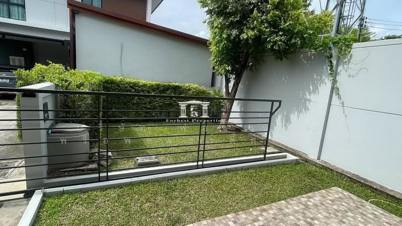 46226 – บ้านเดี่ยว วิสดอม กรีนทาวน์ 2 (Wisdom Greentown 2) เนื้อที่ 54.10 ตร.ว. ใกล้ โรงเรียนสารสาสน, Bangkok, เลียบคลองภาษีเจริญฝั่งใต้, Nong Kham, Nong Khaem, Bangkok, 4 Bedrooms, 216 sqm, Single Detached House For Sale, by Forbest Properties Co., Ltd., 500530788 - DDproperty.com