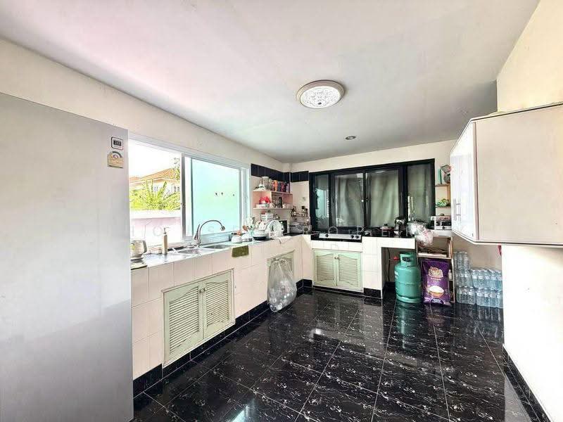 Beautiful detached house for sale in Sriracha-Chak Kho. Excellent location, very livable, Chon Buri (Pattaya), Surasak, Si Racha, Chon Buri (Pattaya), 3 Bedrooms, 400 sqm, Single Detached House For Sale, by A House Property Co.,Ltd., 500530800 - DDproperty.com