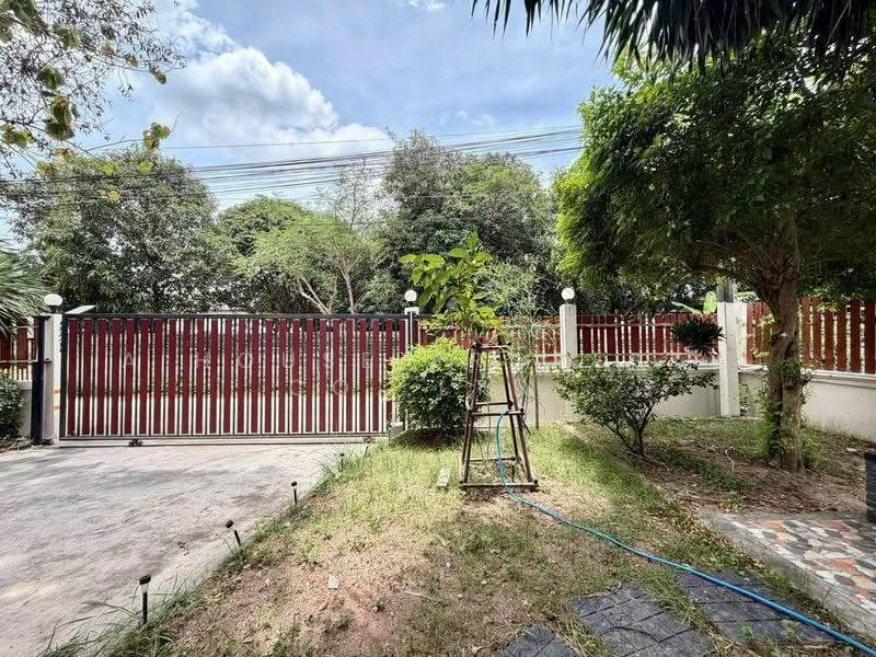 Beautiful detached house for sale in Sriracha-Chak Kho. Excellent location, very livable, Chon Buri (Pattaya), Surasak, Si Racha, Chon Buri (Pattaya), 3 Bedrooms, 400 sqm, Single Detached House For Sale, by A House Property Co.,Ltd., 500530800 - DDproperty.com
