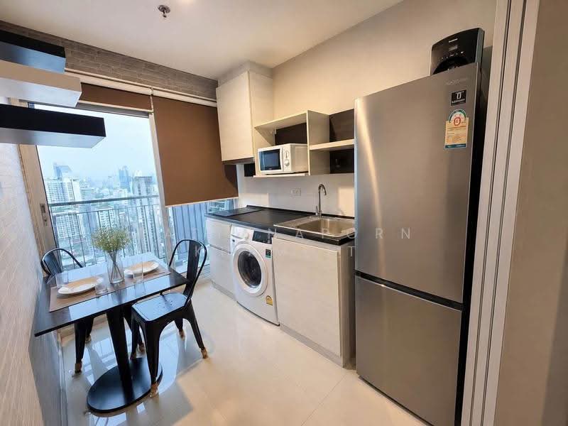 Life Ratchadapisek, Bangkok, 279 Ratchadapisaek Road, Huai Khwang, Bangkok, 1 Bedroom, 32 sqm, Condo For Rent, by Rattanaporn Khamlit, 500530836 - DDproperty.com