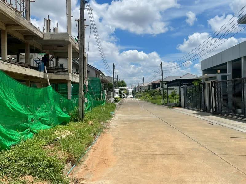 45978 – ทำเลดีเข้าออกได้ 2 ทาง! ที่ดิน 91.8 ตร.ว. ในโครงการณุศาศิริฯ เชื่อมตรงกรุงเทพกรีฑาและคู่ขนาน, Bangkok, กรุงเทพ-กรีฑา, Thap Chang, Saphan Sung, Bangkok, , 367 sqm, Land For Sale, by Forbest Properties Co., Ltd., 500530918 - DDproperty.com