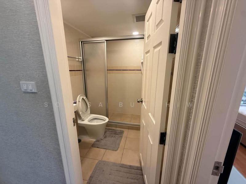 Lumpini Ville Cultural Center, Bangkok, Prachautid Road, Samsen Nok, Huai Khwang, Bangkok, 2 Bedrooms, 62 sqm, Condo For Rent, by Sopisa Budchiw, 500530933 - DDproperty.com