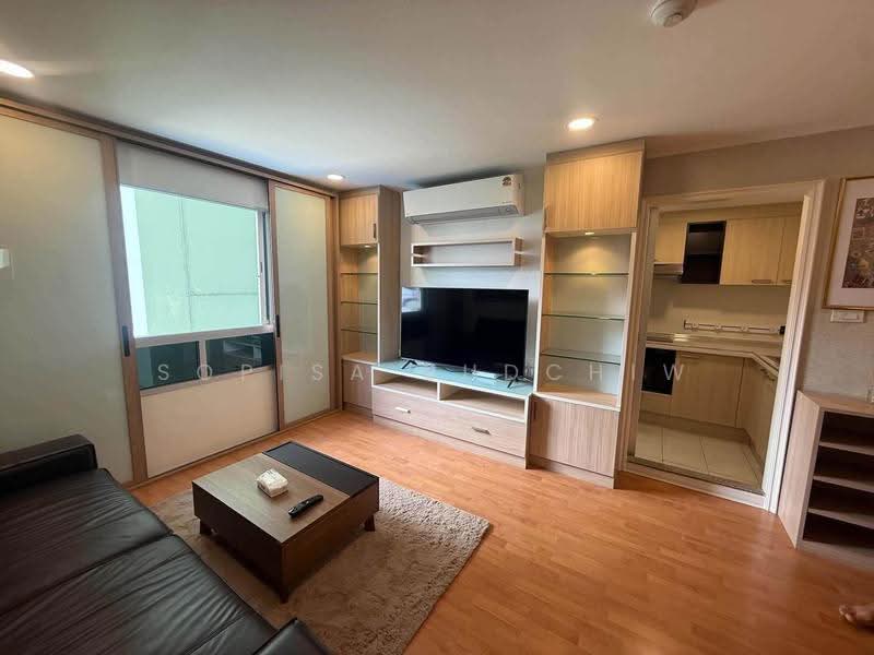 Lumpini Ville Cultural Center, Bangkok, Prachautid Road, Samsen Nok, Huai Khwang, Bangkok, 2 Bedrooms, 62 sqm, Condo For Rent, by Sopisa Budchiw, 500530933 - DDproperty.com