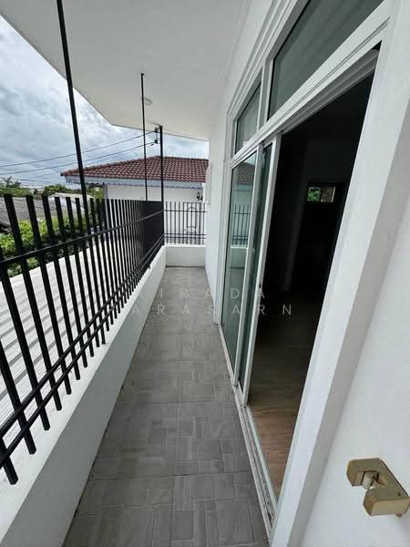 Sammakorn Ramkamhang 112, Bangkok, Saphan Sung, Bangkok, 3 Bedrooms, 240 sqm, Villa For Rent, by Airada Parasarn, 500530962 - DDproperty.com