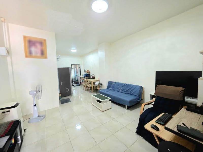 โกลเด้นทาวน์ แหลมฉบัง, Chon Buri (Pattaya), Thung Suk La, Si Racha, Chon Buri (Pattaya), 2 Bedrooms, 100 sqm, Townhouse For Sale, by The Best Property วา, 500530969 - DDproperty.com