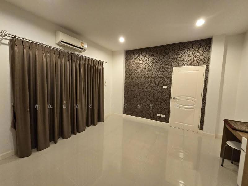 Srithepthai Park Ville, Chachoengsao, Bang Samak, Bang Pakong, Chachoengsao, 3 Bedrooms, 175 sqm, Single Detached House For Sale, by คุณน้อง เกรทเทสต์, 500530972 - DDproperty.com