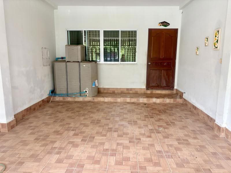 ทาวน์โฮม คลองเตย 20, Songkhla, Hat-Yai, Hat Yai, Songkhla, 3 Bedrooms, 170 sqm, Townhouse For Sale, by ชนิดาภา กัณสุทธิ์, 500530985 - DDproperty.com