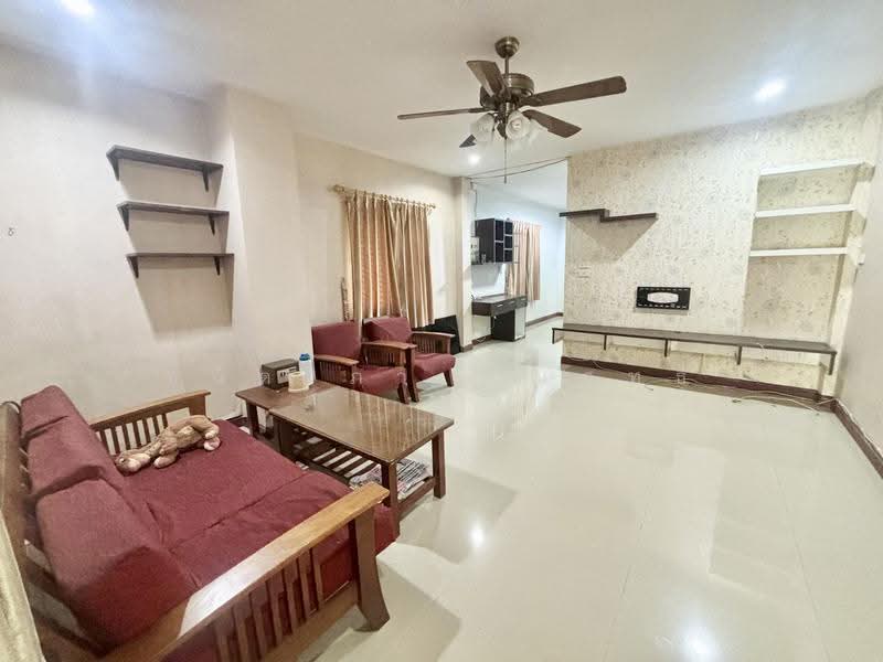 ทาวน์โฮม คลองเตย 20, Songkhla, Hat-Yai, Hat Yai, Songkhla, 3 Bedrooms, 170 sqm, Townhouse For Sale, by ชนิดาภา กัณสุทธิ์, 500530985 - DDproperty.com