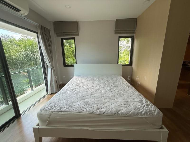 The City Pattanakarn, Bangkok, On Nut Road, Prawet, Bangkok, 4 Bedrooms, 240 sqm, Single Detached House For Rent, by Forty-Six Real Estate Group, 500530992 - DDproperty.com