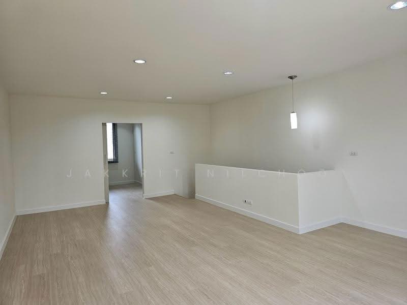 Areeya Tobe Kaset-Nawamintr, Bangkok, Lat Pla Khao Road, Chorake Bua, Lat Phrao, Bangkok, 3 Bedrooms, 180 sqm, Townhouse For Sale, by Jakkrit Nilchoo, 500531020 - DDproperty.com
