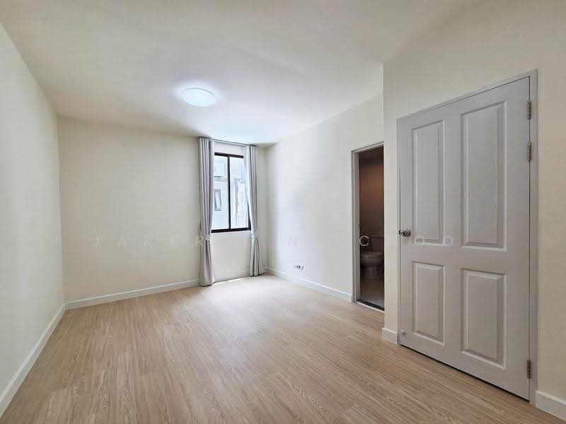 Areeya Tobe Kaset-Nawamintr, Bangkok, Lat Pla Khao Road, Chorake Bua, Lat Phrao, Bangkok, 3 Bedrooms, 180 sqm, Townhouse For Sale, by Jakkrit Nilchoo, 500531020 - DDproperty.com