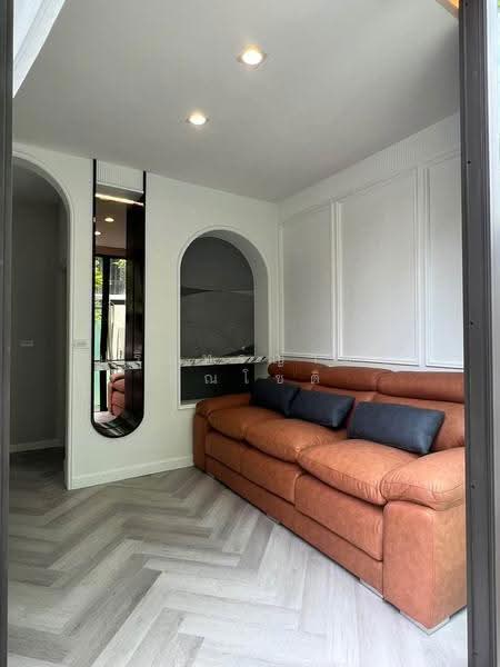Baan Klang Muang Classe Ekkamai-Ramintra, Bangkok, Sukhonthasawat Road, Lat Phrao, Bangkok, 4 Bedrooms, 241 sqm, Single Detached House For Rent, by ปรินทร์ญาดา ชิณโชติ, 500531050 - DDproperty.com
