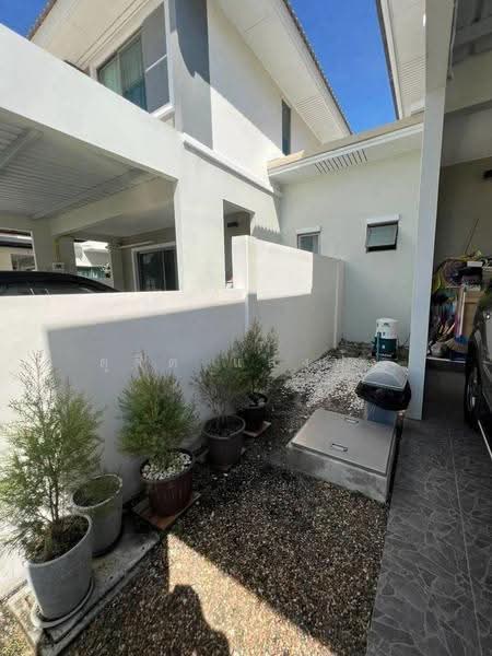 ให้เช่าบ้านแฝด ม.แกรนด์วัลเล่ย์ เลี่ยงหนองมน ชลบุรี, Chon Buri (Pattaya), Mhueng, Muang Chon Buri, Chon Buri (Pattaya), 3 Bedrooms, 150 sqm, Semi-Detached House (Twin House) For Rent, by Dusit Saengfa, 500531119 - DDproperty.com
