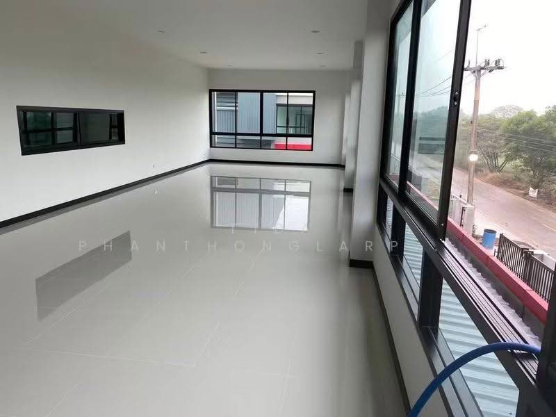 For Rent: Plastic Injection Molding Factory in Nakhon Pathom, Nakhon Pathom, Naraphirom, Bang Len, Nakhon Pathom, , 1,000 sqm, Warehouse/Factory For Rent, by Tida phanthonglarptawee, 500531185 - DDproperty.com