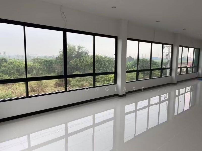 For Rent: Plastic Injection Molding Factory in Nakhon Pathom, Nakhon Pathom, Naraphirom, Bang Len, Nakhon Pathom, , 1,000 sqm, Warehouse/Factory For Rent, by Tida phanthonglarptawee, 500531185 - DDproperty.com