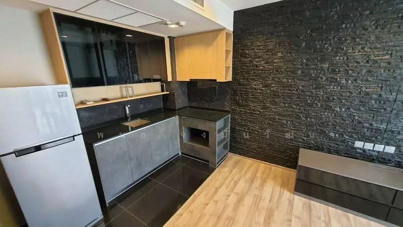 The Line Jatujak-Mochit, Bangkok, Phaholyothin Road, Jom Phon, Chatuchak, Bangkok, 1 Bedroom, 41 sqm, Condo For Sale, by Narupon Jongmanwattana, 500531190 - DDproperty.com