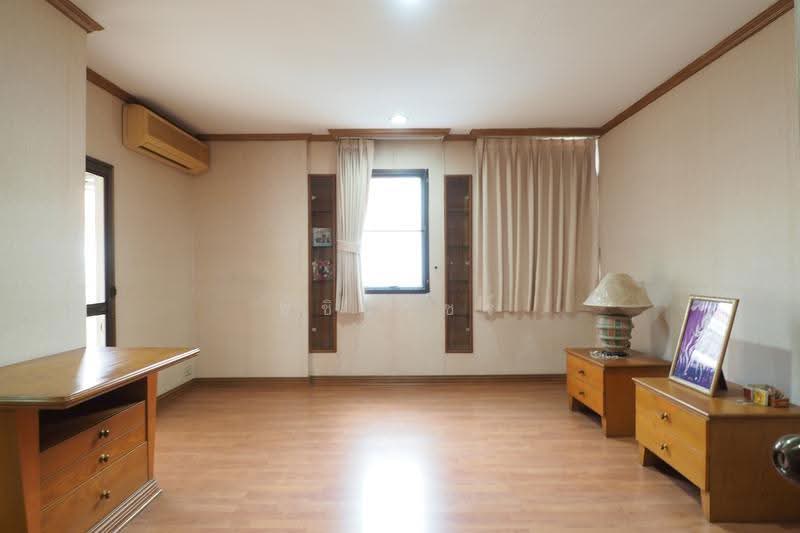 Private Sukhumvit, Bangkok, Sukhumvit, Khlong Tan Nua, Watthana, Bangkok, 3 Bedrooms, 200 sqm, Townhouse For Sale, by อชิรวัชร์, 500531198 - DDproperty.com