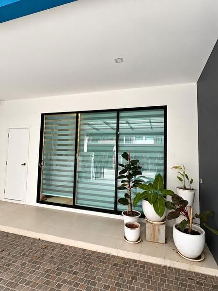 Patio Watcharapol-Ramindra, Bangkok, Watcharapol Road, Tha Rang, Bang Khen, Bangkok, 3 Bedrooms, 185 sqm, Townhouse For Sale, by Thananthorn Wongvarnkaseam, 500531217 - DDproperty.com