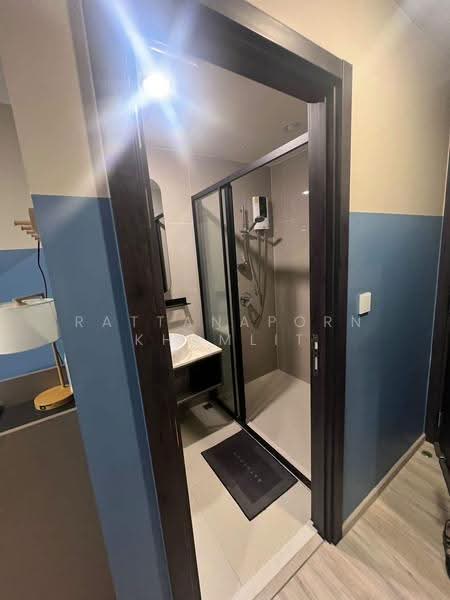 XT Huaikhwang, Bangkok, 244 Ratchadaphisek Road, Huai Khwang, Bangkok, 1 Bedroom, 30 sqm, Condo For Rent, by Rattanaporn Khamlit, 500531237 - DDproperty.com