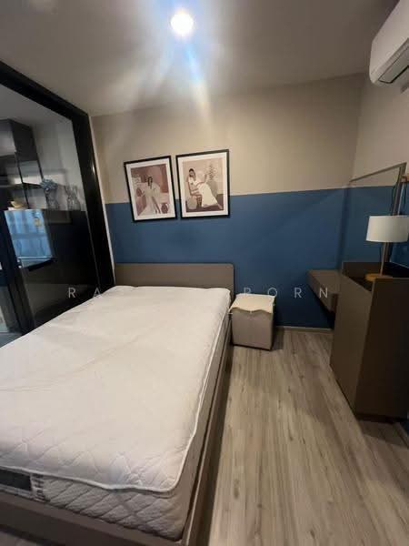 XT Huaikhwang, Bangkok, 244 Ratchadaphisek Road, Huai Khwang, Bangkok, 1 Bedroom, 30 sqm, Condo For Rent, by Rattanaporn Khamlit, 500531237 - DDproperty.com