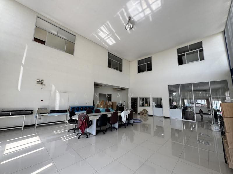Showroom, commercial building for rent, 900 sq.m,in Dokmai, Prawet, Bangkok (JKPBKK1212), Bangkok, Dok Mai, Prawet, Bangkok, , 900 sqm, Shophouse For Rent, by Pannawit Dullayawichenwut, 500531250 - DDproperty.com