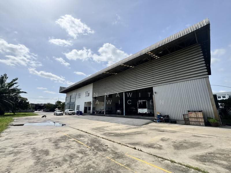Showroom, commercial building for rent, 900 sq.m,in Dokmai, Prawet, Bangkok (JKPBKK1212), Bangkok, Dok Mai, Prawet, Bangkok, , 900 sqm, Shophouse For Rent, by Pannawit Dullayawichenwut, 500531250 - DDproperty.com