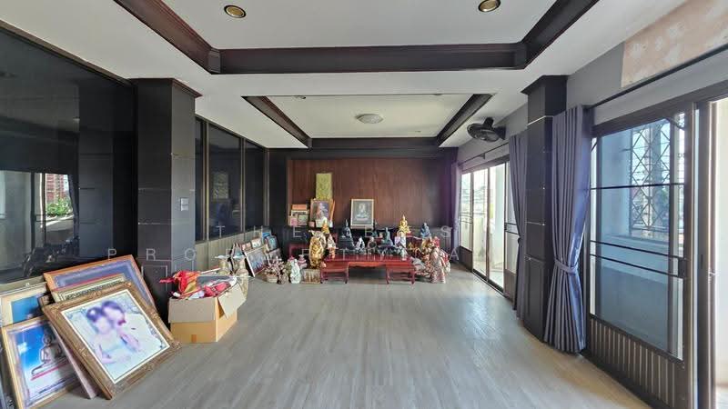 อาคารพาณิชย์ในเมือง ร้อยเอ็ด, ร้อยเอ็ด, ในเมือง, เมืองร้อยเอ็ด, ร้อยเอ็ด, 200 ตร.ม., ตึกแถว-อาคารพาณิชย์ ขาย, โดย The Best Property Agent ทองใบ, 500531251 - DDproperty.com