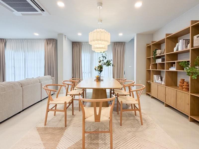 Centro Bangna, Samut Prakan, 111 Soi 3, Bang Kaeo, Bang Plee, Samut Prakan, 4 Bedrooms, 303 sqm, Single Detached House For Rent, by ADDRESS BANGKOK Co., Ltd., 500531280 - DDproperty.com