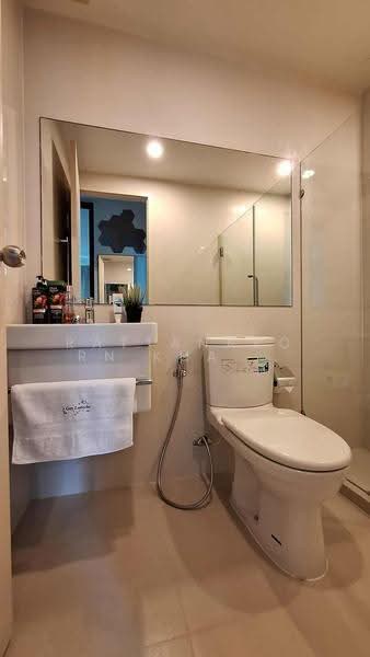 Life Asoke, Bangkok, Asoke-Dindang Road, Bang Kapi, Huai Khwang, Bangkok, 1 Bedroom, 30 sqm, Condo For Rent, by Rattanaporn Khamlit, 500531283 - DDproperty.com