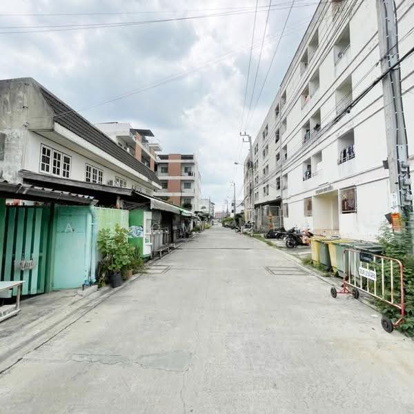 หอพัก5ชั้น 44ห้อง 85ตรว. ซ.พูลเจริญ ถ.บางนา-ตราด กม.18, สมุทรปราการ, บางโฉลง, บางพลี, สมุทรปราการ, 1,800 ตร.ม., กิจการ ขาย, โดย AJHOMECENTER - คุณเอ็กซ์, 500531285 - DDproperty.com