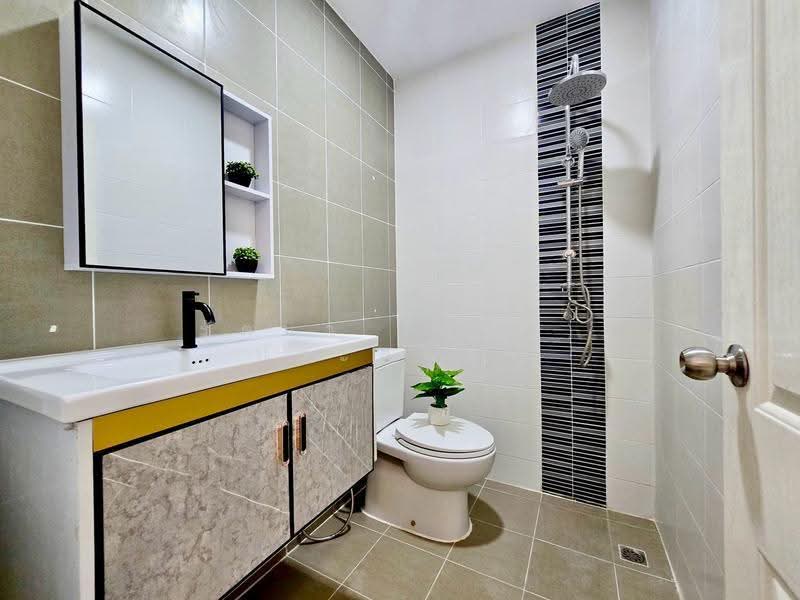 RNP Place Ramintra-Suwinthawong, Bangkok, Sam Wa Road, Bang Chun, Khlong Sam Wa, Bangkok, 3 Bedrooms, 90 sqm, Townhouse For Sale, by รัตนา (หญิง) ประสพสุข, 500531317 - DDproperty.com