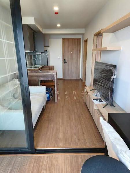 The Livin Phetkasem, Bangkok, 689 Petchkasem Road, Bang Wa, Phasi Charoen, Bangkok, 1 Bedroom, 38 sqm, Condo For Rent, by Airada Parasarn, 500531337 - DDproperty.com