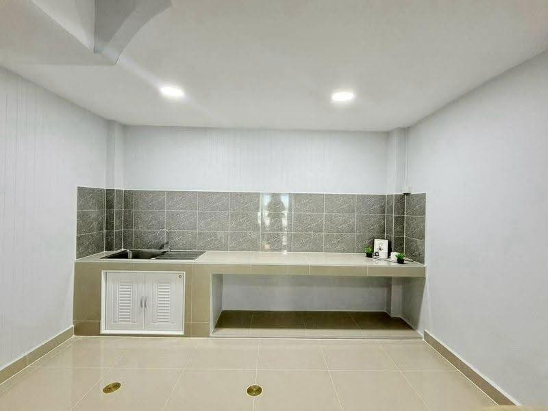 หมู่บ้านธนพัฒนา ซอยนนทบุรี 8 แยก 2, Nonthaburi, Bang Kra So, Muang Nonthaburi, Nonthaburi, 3 Bedrooms, 76 sqm, Townhouse For Sale, by คุณนา, 500531366 - DDproperty.com
