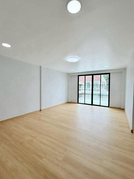หมู่บ้านธนพัฒนา ซอยนนทบุรี 8 แยก 2, Nonthaburi, Bang Kra So, Muang Nonthaburi, Nonthaburi, 3 Bedrooms, 76 sqm, Townhouse For Sale, by คุณนา, 500531366 - DDproperty.com