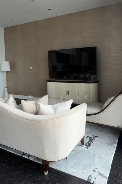 The Ritz-Carlton Residences, Bangkok, 114 Narathiwat Ratchanakarin Road, Silom, Bang Rak, Bangkok, 3 Bedrooms, 212 sqm, Condo For Sale, by Kittisak Phanlertchavarit, 500531387 - DDproperty.com