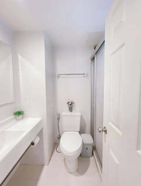 U Delight @ Huai Khwang Station, Bangkok, 411 PrachaUthit road, Huai Khwang, Bangkok, 1 Bedroom, 35 sqm, Condo For Rent, by Rattanaporn Khamlit, 500531417 - DDproperty.com