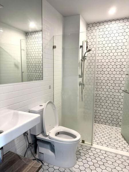 Altitude Unicorn Sathorn-Tha Phra, Bangkok, Ratchaphruek Road, Talat Plu, Thon Buri, Bangkok, 1 Bedroom, 31 sqm, Condo For Rent, by Rattanaporn Khamlit, 500531423 - DDproperty.com