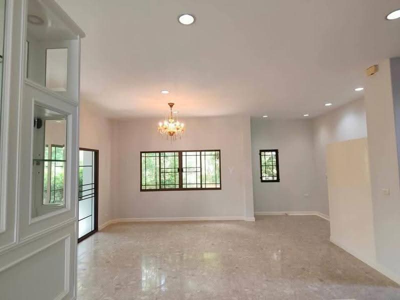 Setthasiri Chaengwattana-Prachachuen, Nonthaburi, Liap Khlong Prapa Road, Ban Mai, Pak Kret, Nonthaburi, 3 Bedrooms, 376 sqm, Single Detached House For Sale, by Kimmy, 500531439 - DDproperty.com
