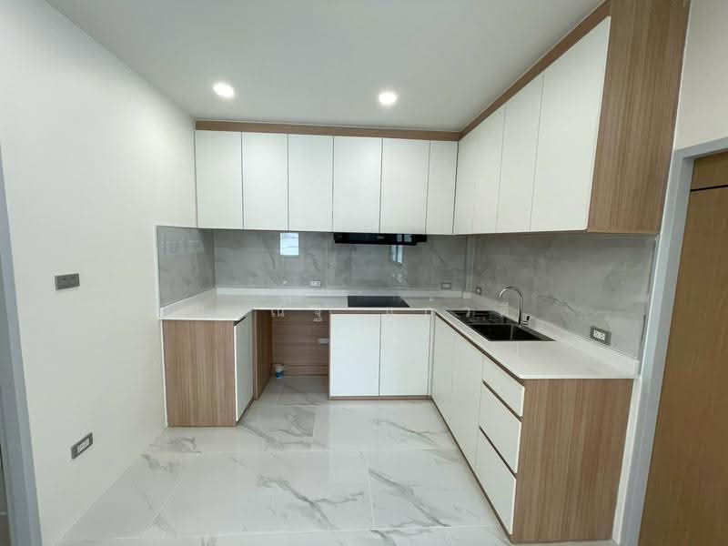 ลาดพร้าว, Bangkok, Lat Phrao, Bangkok, 5 Bedrooms, 250 sqm, Single Detached House For Sale, by กรณัฐ แก้วดี, 500531451 - DDproperty.com