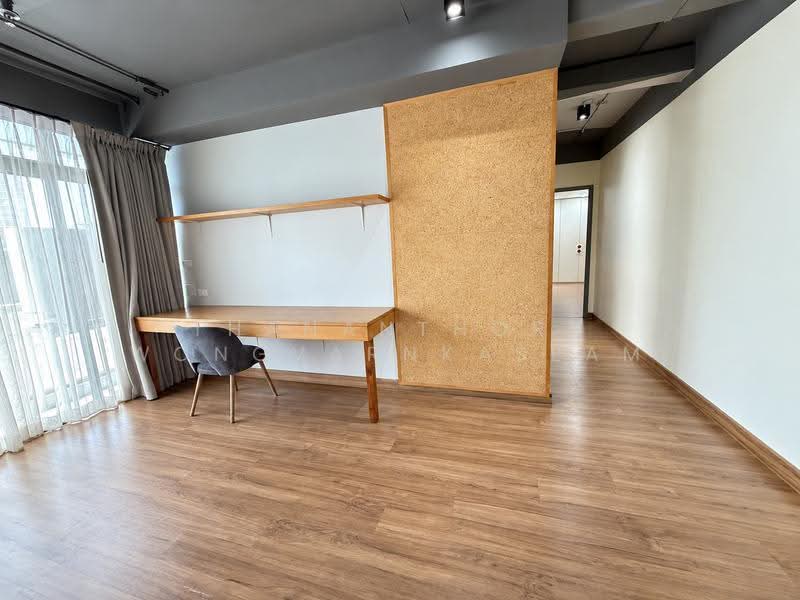 Baan Phrom Phong, Bangkok, Soi Sukhumvit 39, Khlong Tan Nua, Watthana, Bangkok, 3 Bedrooms, 209 sqm, Condo For Rent, by Thananthorn Wongvarnkaseam, 500531481 - DDproperty.com