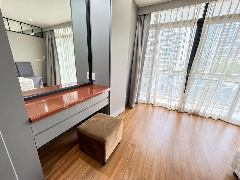 Baan Phrom Phong, Bangkok, Soi Sukhumvit 39, Khlong Tan Nua, Watthana, Bangkok, 3 Bedrooms, 209 sqm, Condo For Rent, by Thananthorn Wongvarnkaseam, 500531481 - DDproperty.com