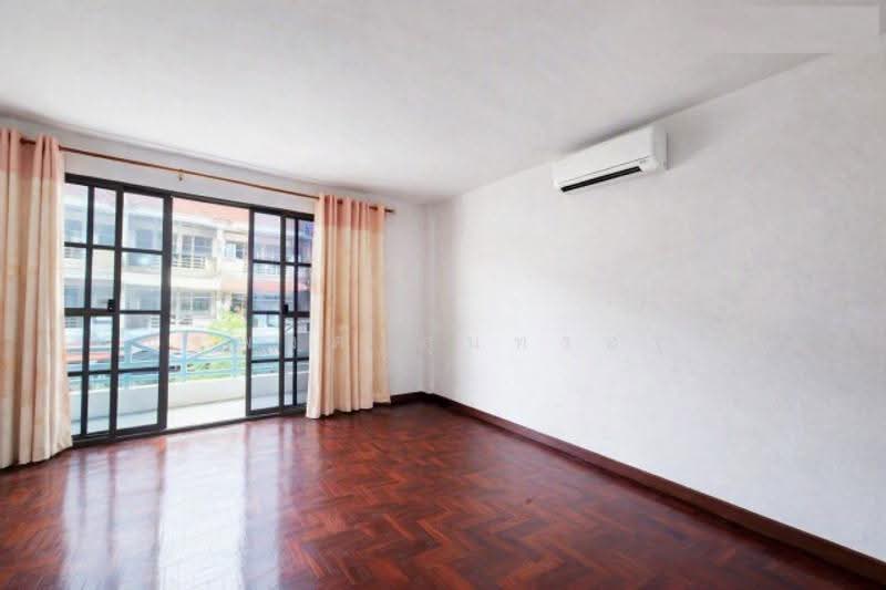 ไม่พบโครงการ, Bangkok, ราษฎร์พัฒนา, Saphan Sung, Bangkok, 5 Bedrooms, 250 sqm, Townhouse For Rent, by ณัฐพงศ์ สุนทรอรุณ, 500531492 - DDproperty.com