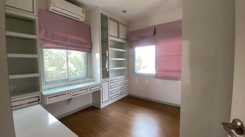 Villa Nova Teparak, Samut Prakan, Tamru-Bang Phli Road, Bangphli Yai, Bang Plee, Samut Prakan, 4 Bedrooms, 200 sqm, Single Detached House For Rent, by Netsanthiah Ai, 500531518 - DDproperty.com