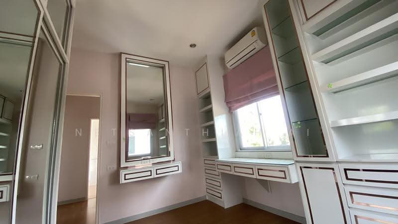 Villa Nova Teparak, Samut Prakan, Tamru-Bang Phli Road, Bangphli Yai, Bang Plee, Samut Prakan, 4 Bedrooms, 200 sqm, Single Detached House For Rent, by Netsanthiah Ai, 500531518 - DDproperty.com