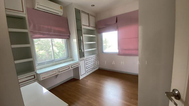 Villa Nova Teparak, Samut Prakan, Tamru-Bang Phli Road, Bangphli Yai, Bang Plee, Samut Prakan, 4 Bedrooms, 200 sqm, Single Detached House For Rent, by Netsanthiah Ai, 500531518 - DDproperty.com